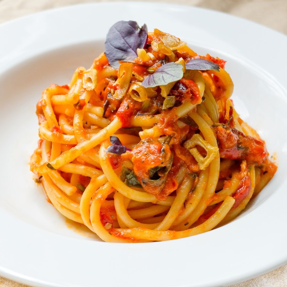 https://www.givingflavor.shop/wp-content/uploads/2023/11/Bucatini-Pasta-Italy.jpg